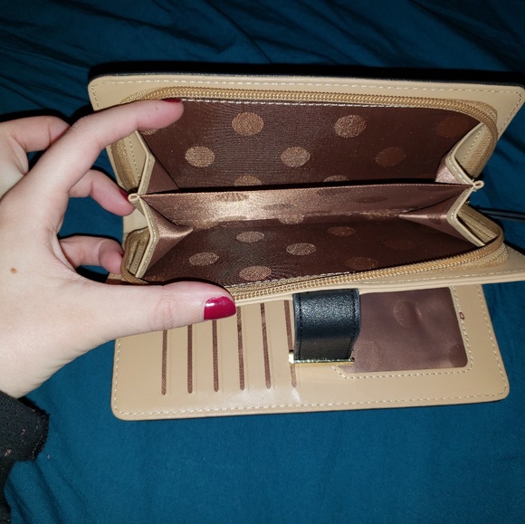 Wallet - Picture 2 of 3